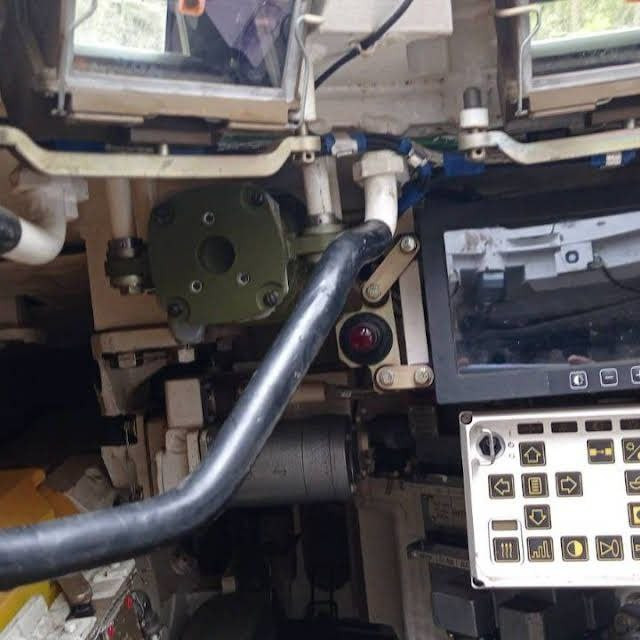 Một loạt các trang bị, nâng cấp cải tiến trên T-90M có thể kể tới bao gồm hệ thống kiểm soát hỏa lực kiểu mới, hệ thống nhìn đêm, máy tính toán đường đạn,...