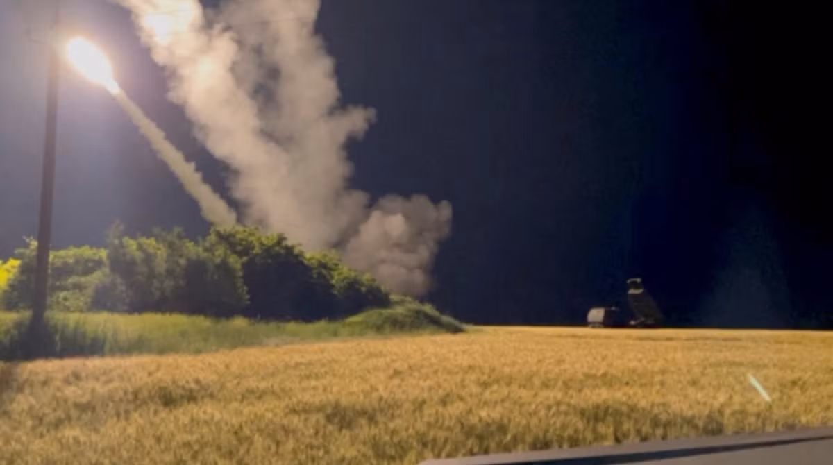 Lợi thế của Ukraine ở thời điểm hiện tại, đó là họ có tin tình báo hỗ trợ từ nước ngoài. Từ thông tin này, Kiev được chỉ điểm chính xác các mục tiêu giá trị, qua đó có thể tiến hành tấn công một đòn hiểm hóc cực kỳ chính xác vào phía Nga.