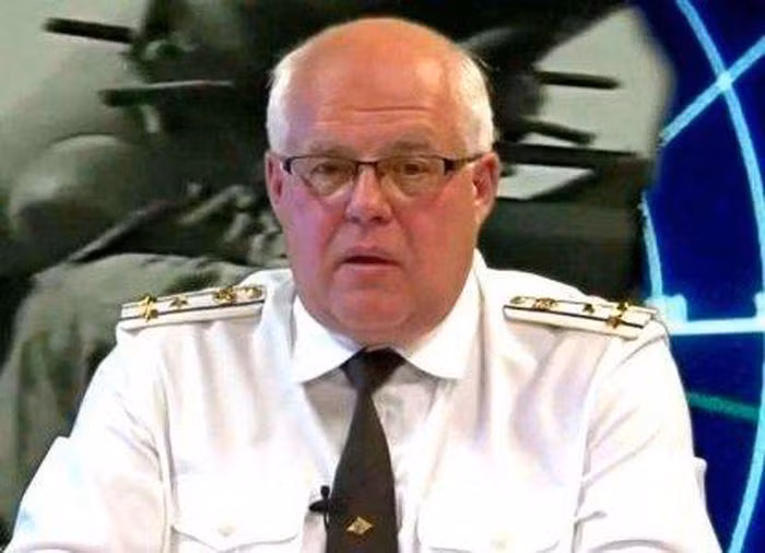 Theo ông Khatylev, để tạo ra một hệ thống phòng không thống nhất của Liên minh châu Âu, vấn đề cần được tiếp cận một cách toàn diện. EU cần quyết định họ sẽ sử dụng vũ khí gì, ai sẽ sản xuất chúng, đây là vấn đề sẽ gây ra tranh cãi.