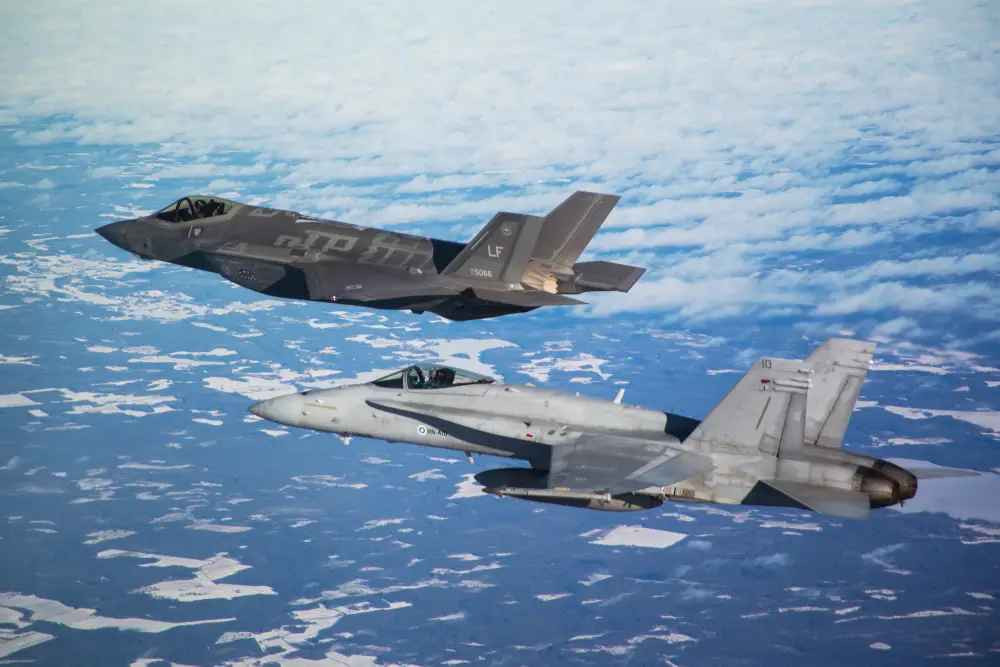 Tuy nhiên, sự ra đời của tiêm kích F-35 đã thay đổi tất cả, khi châu Âu dần rơi vào "dòng xoáy" của loại tiêm kích này, liên tục đặt mua và khiến các chương trình nghiên cứu, phát triển chiến đấu cơ riêng của Lục Địa Già rơi vào quên lãng.