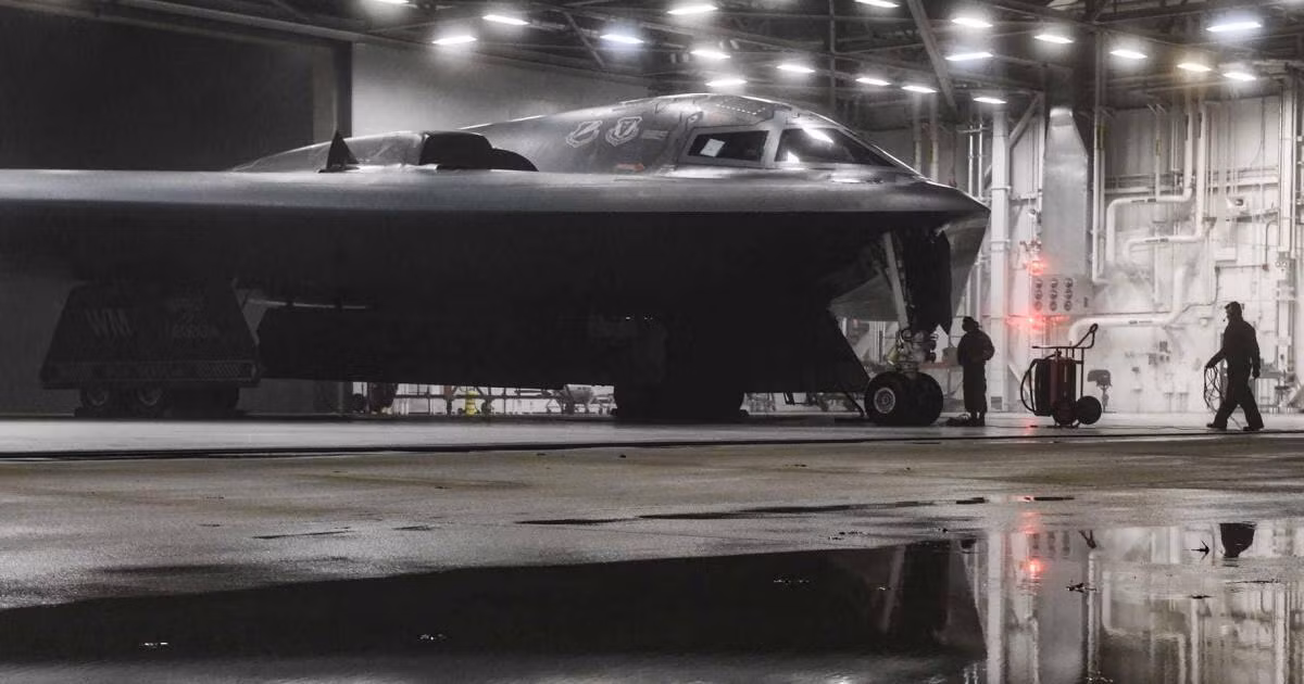 Ông Rounds cho biết, B-21 Raider sẽ sẵn sàng cho buổi lễ giới thiệu vào cuối năm nay, dự án đang diễn ra đúng thời gian và phù hợp với ngân sách. Chiếc oanh tạc cơ nói trên dự kiến sẽ thực hiện chuyến bay đầu tiên vào năm 2023.