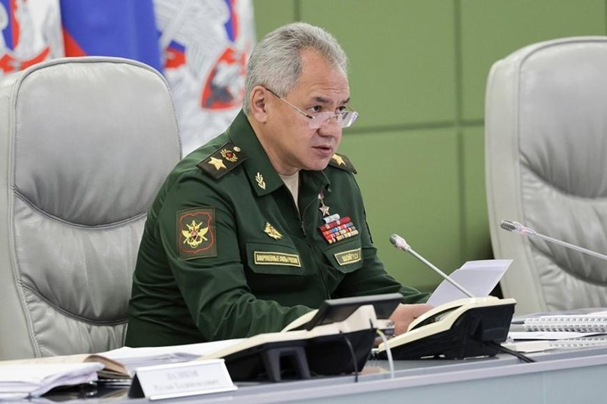 Trong bài phát biểu của mình, ông Shoigu nói rằng vũ khí siêu thanh này sẽ thay đổi cục diện chiến trường Ukraine. Với tốc độ Mach 9, Zircon được cho là có khả năng bay đến London chỉ trong 5 phút.