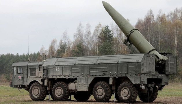 Người phát ngôn Bộ Quốc phòng Nga Igor Konashenkov cũng cho biết, lực lượng không quân Nga đã thực hiện thành công phi vụ đánh bom ở khu vực Nikolayev - nơi có một căn cứ chỉ huy của quân đội Ukraine, loại khỏi vòng chiến đấu ít nhất 64 lính Ukraine.