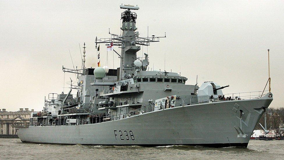 Vào thời điểm đó, giới phân tích tin rằng tàu ngầm Nga hoàn toàn biết rằng khinh hạm HMS Northumberland đang ở đó, nhưng các nguồn tin hải quân cho biết vụ va chạm chắc chắn là một tai nạn chứ không phải hành động cố tình.