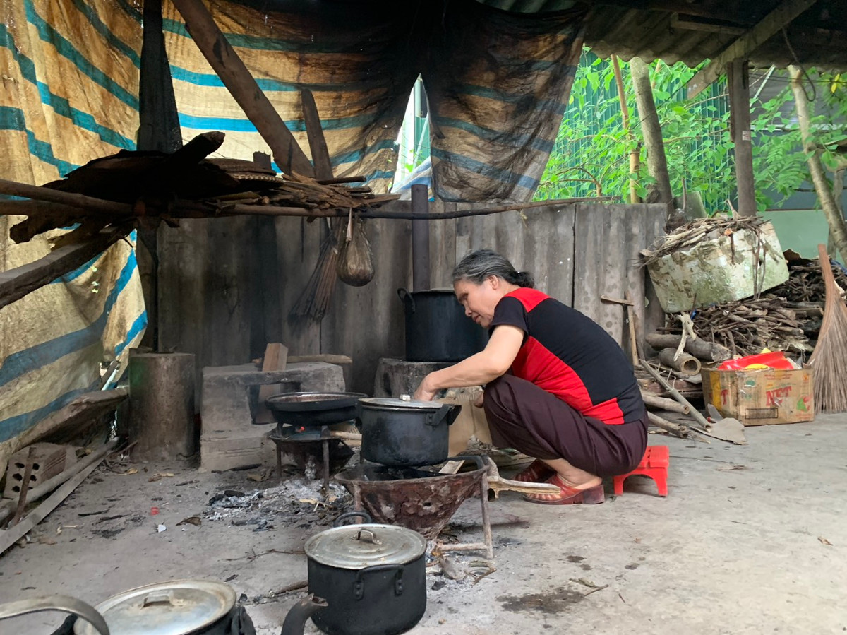 Như một sự hữu duyên, từ ngày sư thầy về với chùa Vĩnh đã có nhiều phận đời bất hạnh đến chùa xin được nương nhờ cửa Phật. Dù điều kiện cơ sở vật chất khó khăn thiếu thốn, kinh phí hoạt động gần như không có, nhưng nhà chùa vẫn nhận nuôi dưỡng, chăm sóc…