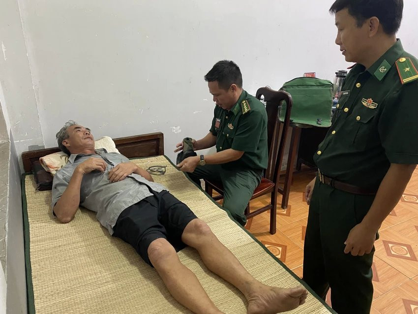 Dien bien moi nhat vu 4 tau ca Quang Binh bi chim tren bien