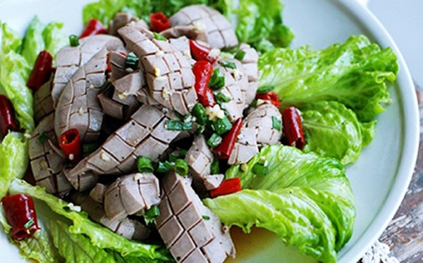 Đáng lưu ý, hàm lượng cholesterol trong thận lợn rất cao. Ăn nhiều không có lợi, thậm chí tăng nguy cơ xơ vữa động mạch vành. Ảnh minh họa.