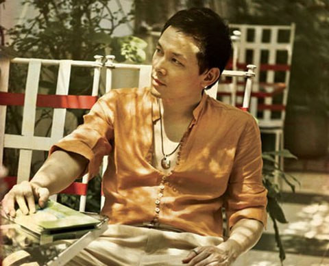 Có lẽ đạo diễn Ngô Quang Hải là một trong những đạo diễn đen đủi nhất showbiz Việt khi anh bị trộm ghé thăm và khua khoắng một lượng tài sản có giá trị rất cao. Tổng thiệt hại của chàng đạo diễn đào hoa sau khi bị trộm đột nhập vào nhà bao gồm 22.000 USD cùng 400 triệu đồng tiền mặt, xe gắn máy, máy quay phim, máy chụp ảnh kỹ thuật số, đồng hồ, máy tính xách tay và nhiều đồ đạc có giá trị khác.