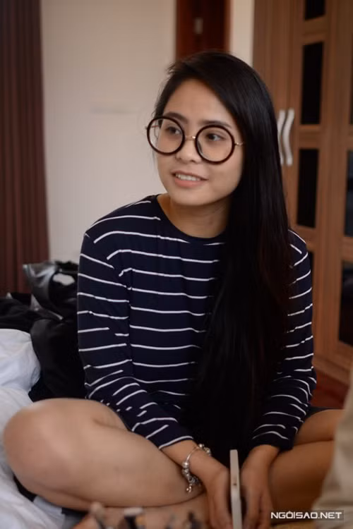 Ca nương Kiều Anh cũng đã giảm khá nhiều cân từ sau lễ Hằng thuận để chuẩn bị mặc váy cưới lộng lẫy.