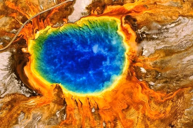 Hình ảnh đẹp tuyệt mỹ của công viên quốc gia Yellowstone, một công viên chưa bao giờ ngừng gây ngạc nhiên cho mọi người.