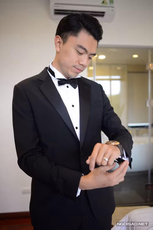 Lễ cưới sẽ diễn ra vào chiều tối nên từ mọi việc chuẩn bị đang dần hoàn thiện.