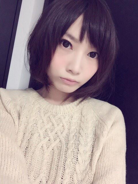 Được biết, ngoài việc làm các clip khoe khả năng ăn uống của mình, Yuka Kinoshita còn kiếm được rất nhiều tiền khi được các nhà hàng mời đến thử các món ăn của họ, sau đó viết các bài cảm nhận chia sẻ lên mạng.