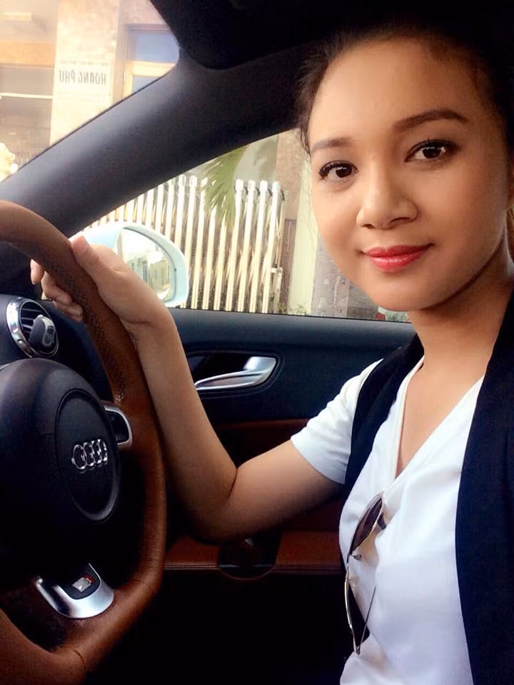 Ngoài diễn viên, Bích Trâm còn làm người mẫu, thỉnh thoảng cô xuất hiện trên các trang báo về thời trang, làm mẫu cho nhiều bộ sưu tập, thiết kế áo dài mới.