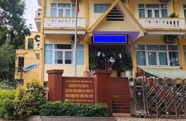 Khoi to, bat nguyen Giam doc Ban Quan ly du an tinh Dak Lak