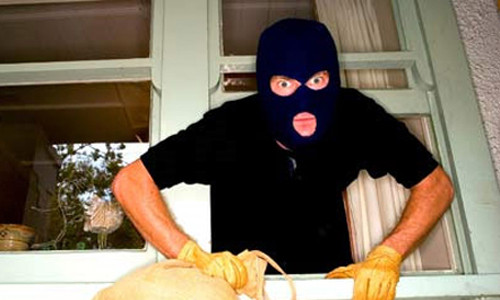 Tạm giữ phụ huynh ăn cắp trong lễ khai giảng Tam giu phu huynh an cap trong le khai giang