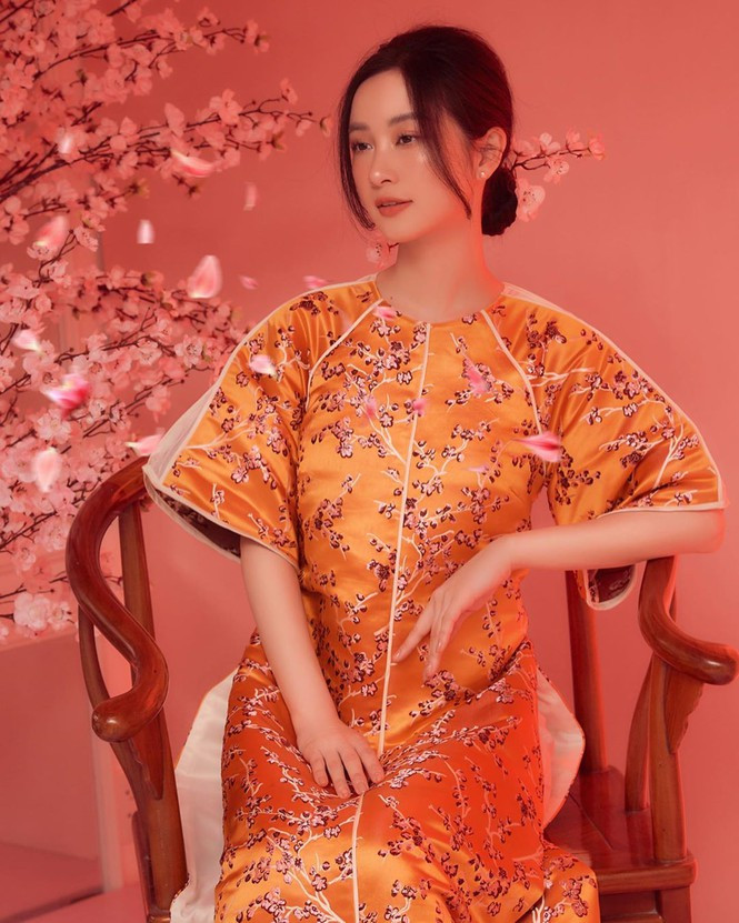 Cô là một trong những người mẫu, diễn viên Việt đắt sô quảng cáo tại Thái Lan.