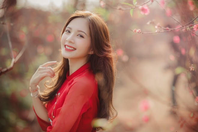 Trang cá nhân của Ngọc Huyền hiện nay có hơn 27.000 người theo dõi. Các bức ảnh của cô thường được dân mạng khen ngợi, chia sẻ rầm rộ.