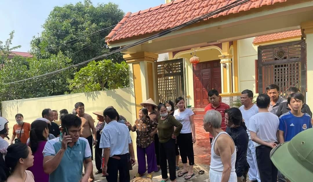 Vụ con gái đốt nhà mẹ đẻ ở Hưng Yên: Người mẹ hiện vẫn yếu - Hình 2 Vu con gai dot nha me de o Hung Yen: Nguoi me hien van yeu-Hinh-2