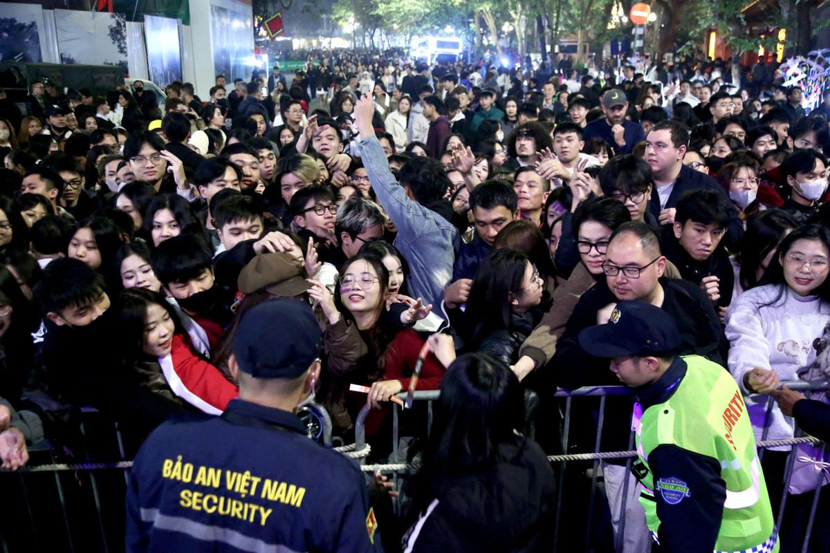 An ninh được siết chặt.