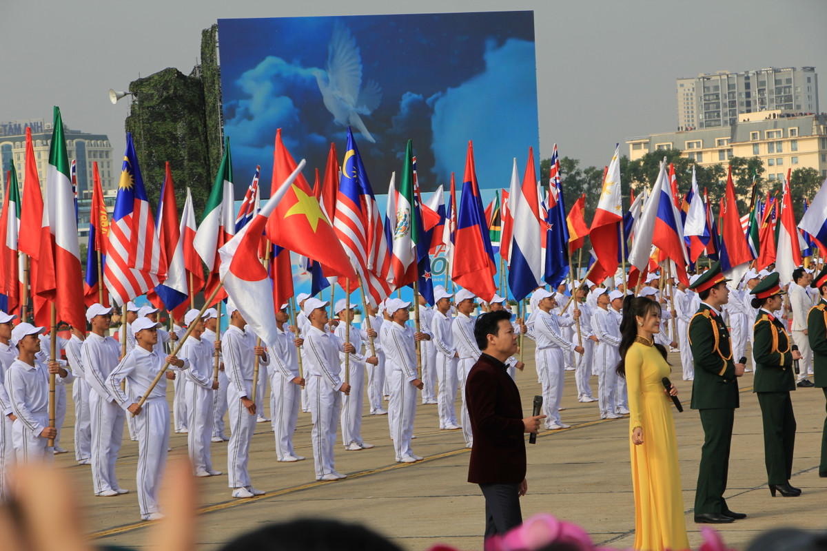 Tăng cường, mở rộng quan hệ hợp tác quốc tế, đối ngoại quốc phòng, tạo dựng lòng tin giữa Việt Nam và các nước trên thế giới; chia sẻ chính sách, đường lối đối ngoại quốc phòng; chủ trương xây dựng quân đội và phát triển nền CNQP...là một trong những mục đích của triển lãm Quốc phòng quốc tế Việt Nam 2024.