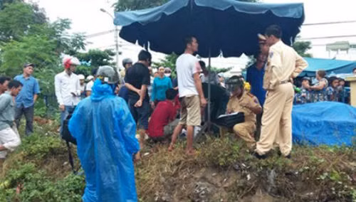 3. Đi thăm gia đình vợ, bị tàu SE3 cán chết. Khoảng 14h ngày 22/6, tàu hỏa SE3 đi theo hướng Bắc – Nam, khi đến Km 780+330, đoạn ngang qua chợ Nam Ô (phường Hòa Hiệp Nam, quận Liên Chiểu, Đà Nẵng) thì đâm phải ông Phạm Xuân Lễ (38 tuổi, quê Đắk Lắk) đang băng qua đường dân sinh tự phát. Ông Lễ tử vong tại chỗ. Nạn nhân vừa đón xe buýt từ trung tâm TP Đà Nẵng lên thăm gia đình nhà vợ.