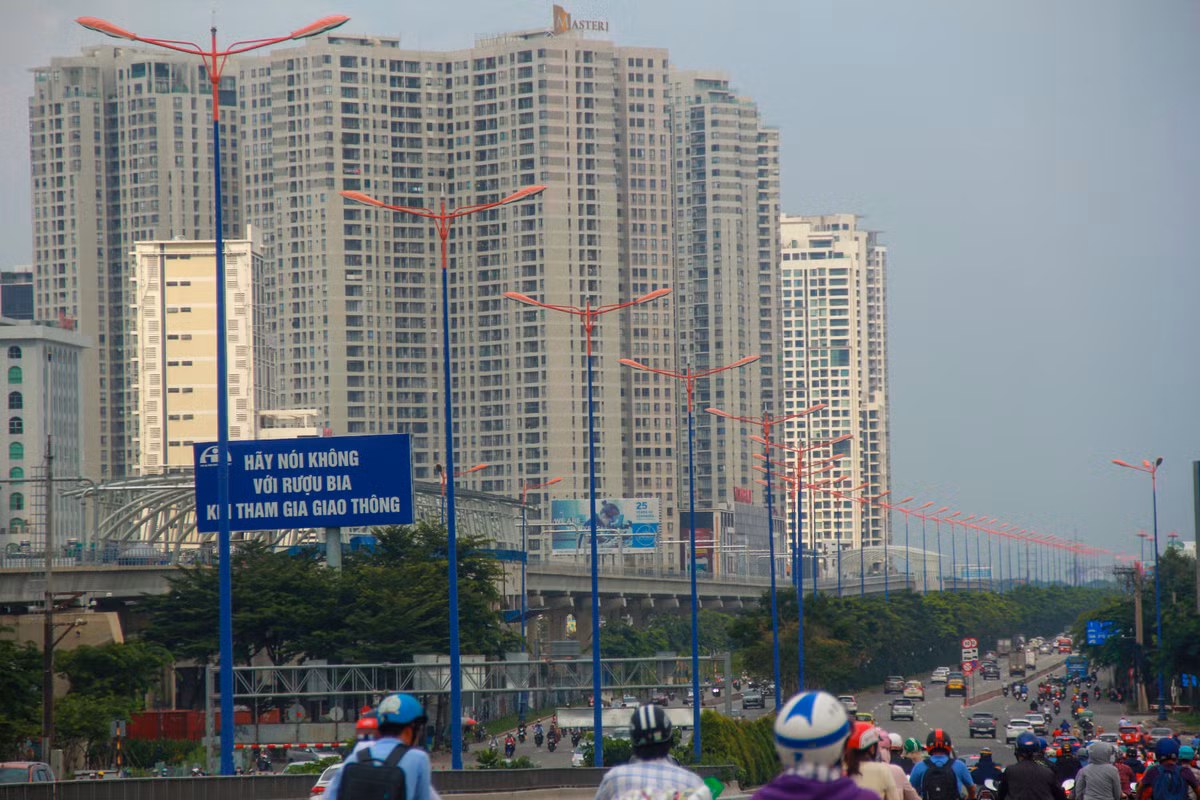 Can canh loat chung cu quanh Thao Dien - noi o nhiem khong khi nang nhat Sai Gon-Hinh-3