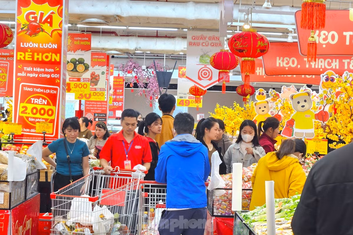 Di sam Tet: Sieu thi dong nghit, cho truyen thong vang hoe-Hinh-3