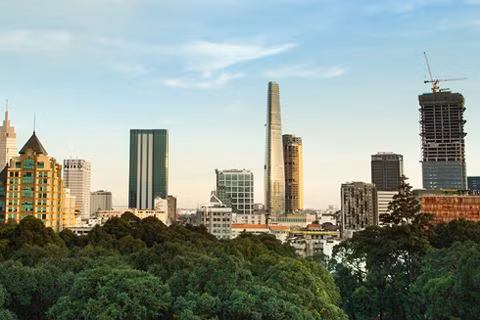 Căn hộ chung cư tầm trung vẫn là mặt hàng hút khách ở cả TP.HCM và Hà Nội. Ảnh: ANTĐ