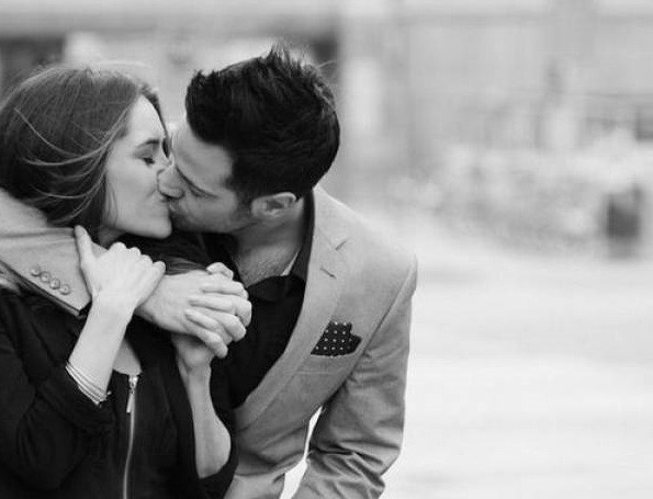 Mach chi em nhung dau hieu nhan biet chang gioi “chuyen ay”