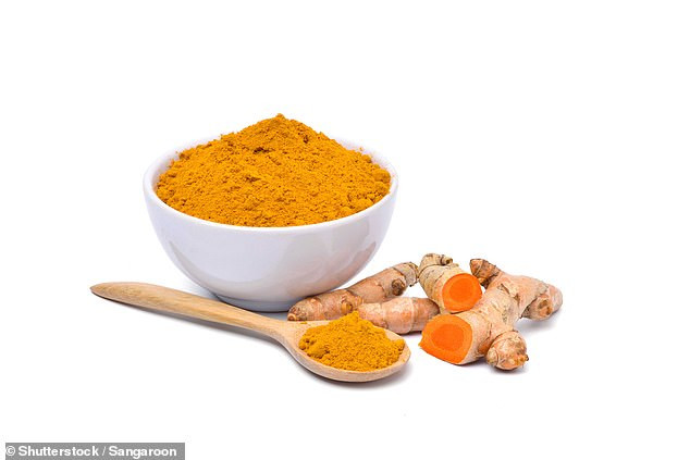 Củ nghệ: Là một gia vị tuyệt vời trong các món ăn Đông Nam Á, nghệ được chứng minh có khả năng giúp phòng chống ung thư và điều trị bệnh Alzheimer. Nó cũng chứa các chất chống oxy hóa và có thể có tác dụng chống viêm.