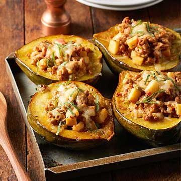 Acorn squash là một trong những nguồn bổ sung tốt nhất chất chống oxy hóa beta carotene, một chất chống oxy hóa bảo vệ tế bào và ADN của chúng ta. Nó cũng là loại quả giàu magiê có thể liên quan đến sự suy giảm các triệu chứng trầm cảm theo mùa.