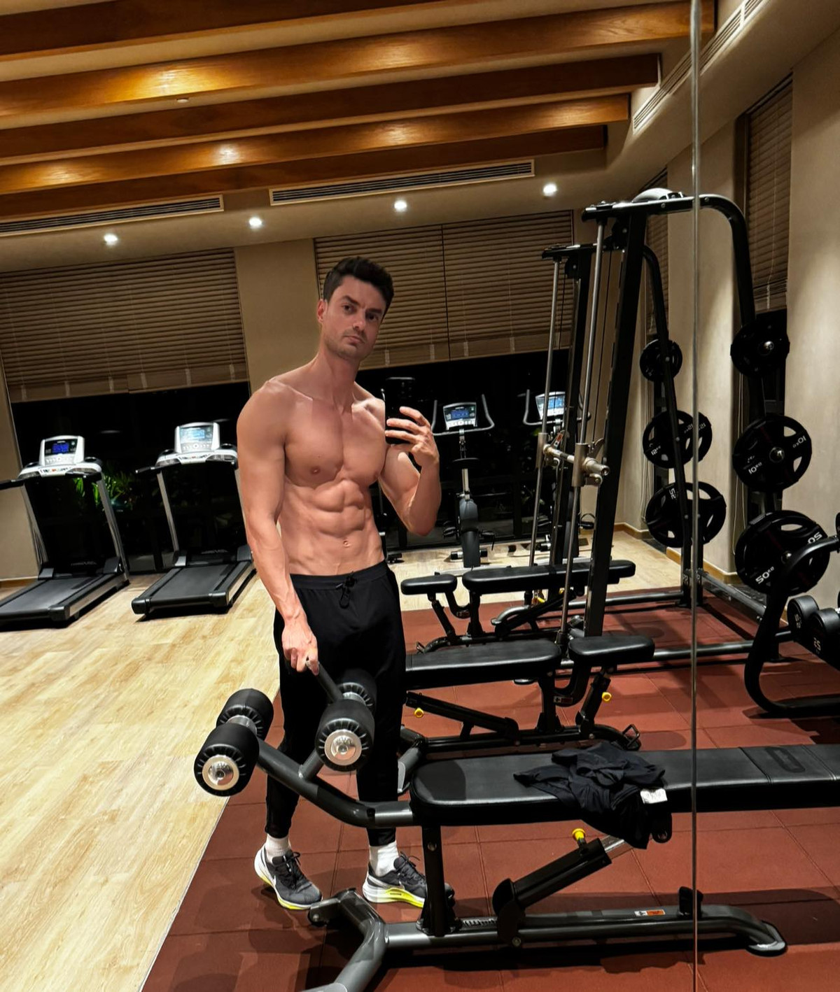 Sống xa quê hương, Jordan luôn cảm thấy nhớ nhà. Tuy nhiên, tình cảm ấm áp của người dân Việt Nam đã giúp anh nhanh chóng hòa nhập và coi nơi đây như ngôi nhà thứ hai.