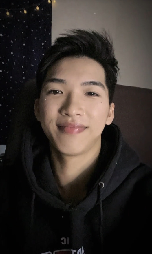 Không chỉ vậy, nhiều người còn nhận xét anh chàng này còn có ngoại hình có nét giống với cầu thủ Đoàn Văn Hậu.