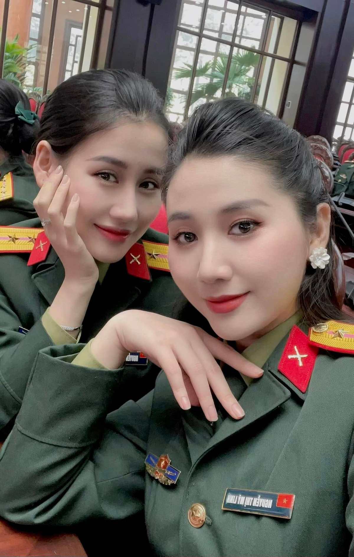 Ngoài công việc ở Nhà hát Kịch, Anh Phương hiện tại còn là người mẫu ảnh, diễn viên, MC.