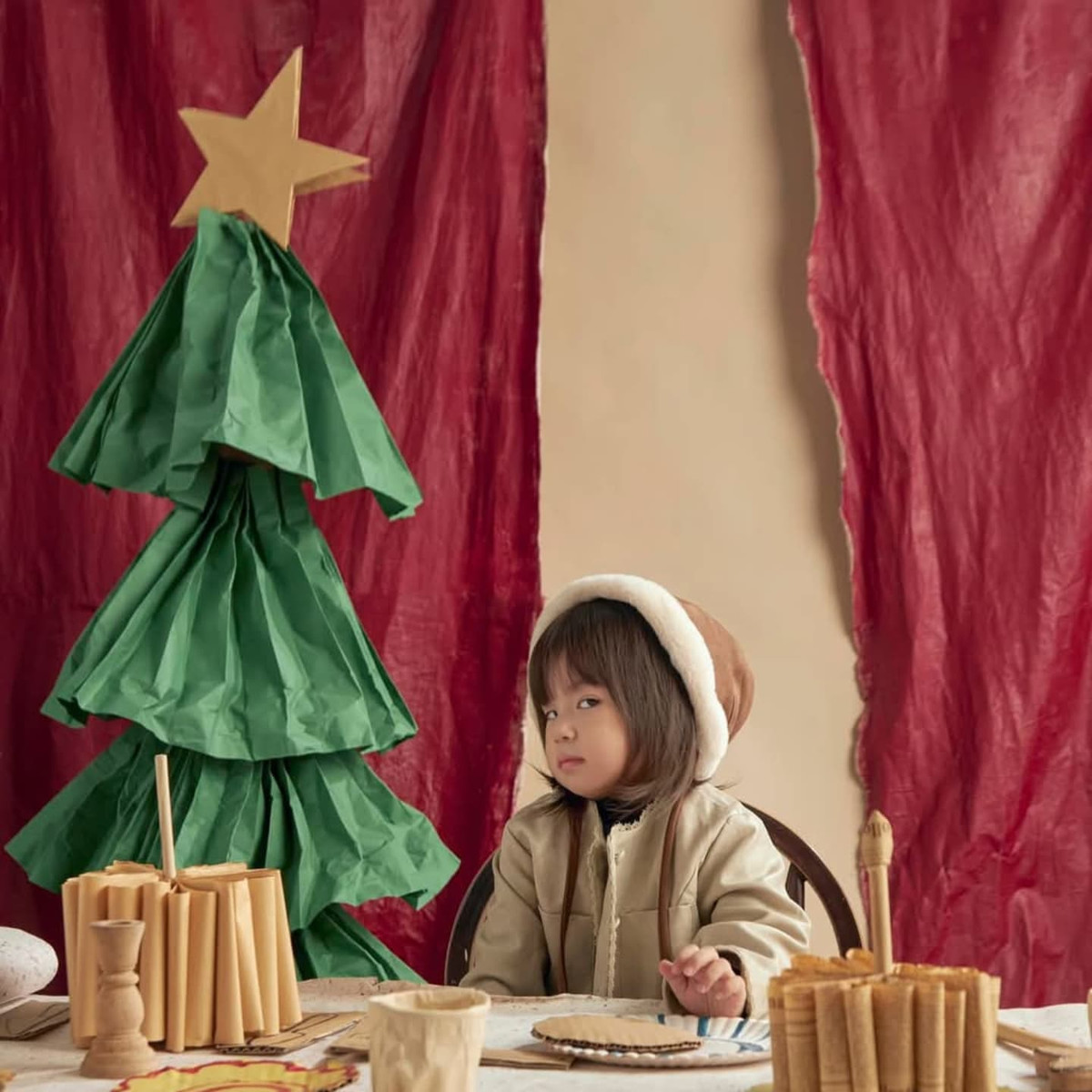 Có thể nói, Pamiuoi là một trong những em bé được netizen Việt yêu quý nhất ở thời điểm hiện tại. Sở hữu vẻ ngoài đáng yêu với chiếc má bánh bao, mỗi lần bé Pam xuất hiện đều khiến người lớn tan chảy.