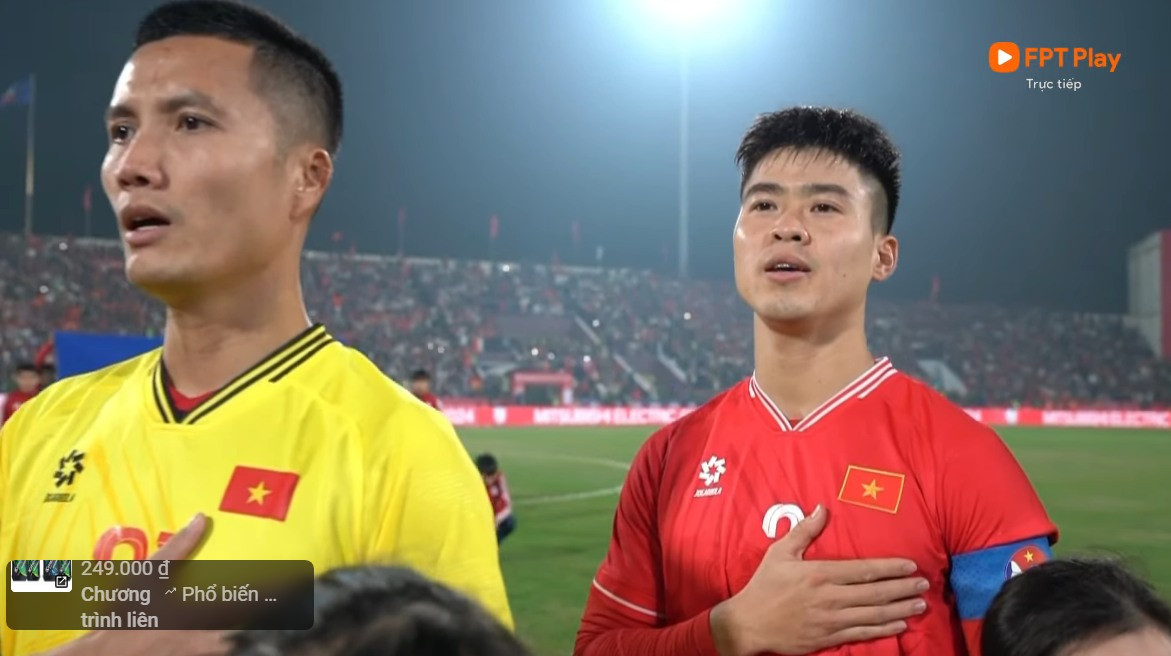 Trong trận đấu với Singapore tối hôm qua, anh có nhiều pha lên bóng ấn tượng, cũng như khả năng điều phối trên sân đấu tốt, giúp cho tuyển Việt Nam giữ được nhịp điệu thi đấu hòa hợp, ổn định.