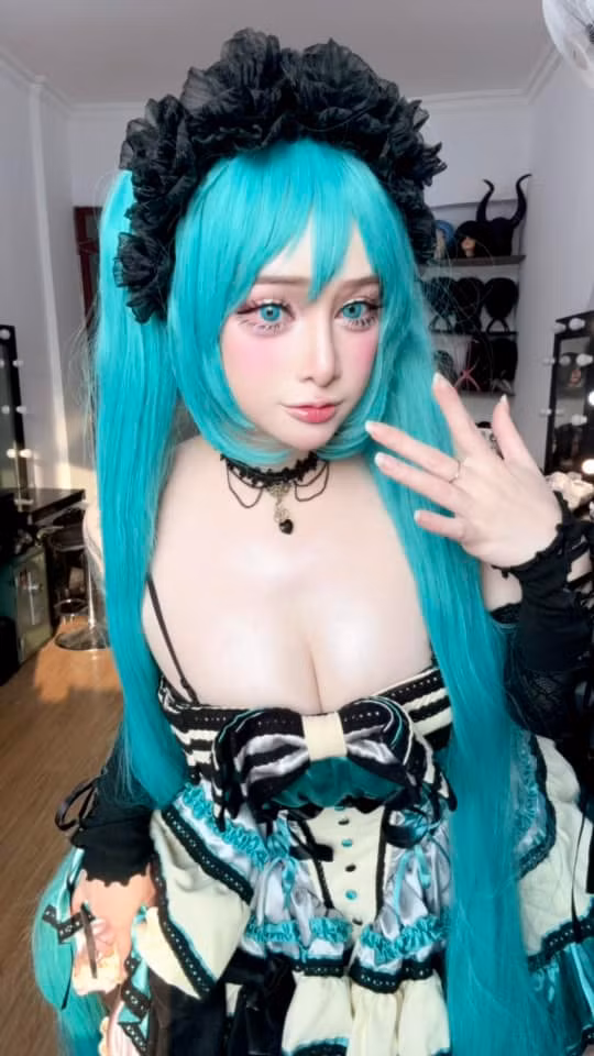 Đến với cosplay từ năm 2008 một cách tình cờ, giờ đây Đỗ Hương Giang (SN 1992, Hà Nội nickname Hoa Mộc Lan) đã trở thành một coser kì cựu.