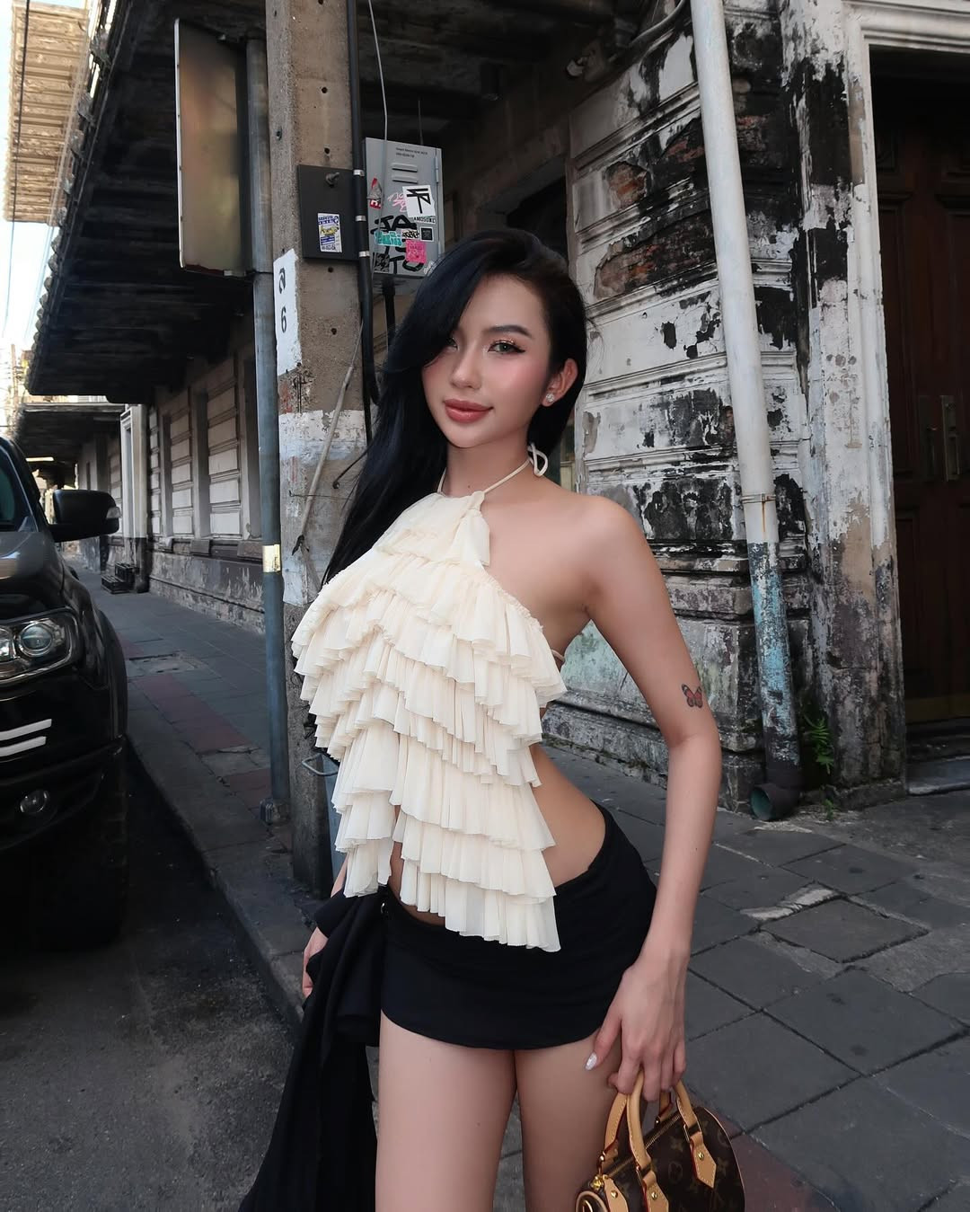 Quỳnh Như có tên đầy đủ là Nguyễn Phong Nhã Quỳnh Như, sinh năm 2001, đến từ Đồng Nai. Hiện tại, tài khoản TikTok của cô nàng đang có gần 1 triệu người theo dõi.