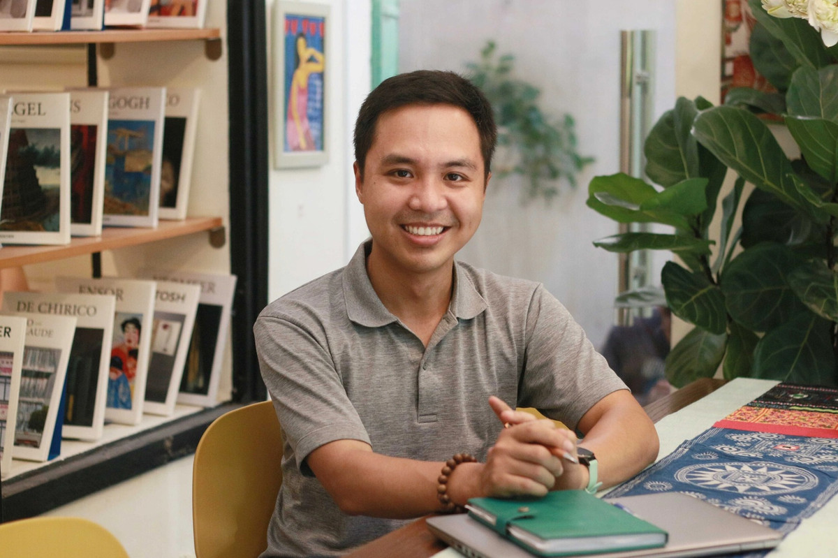 Còn với Minh Đức sau khi bước ra từ chương trình Olympia, anh theo học Đại học Kỹ thuật Swinburne, ngành Tài chính kế toán. Tại đây, anh giữ vững phong độ học tập và tốt nghiệp với tấm bằng loại xuất sắc.