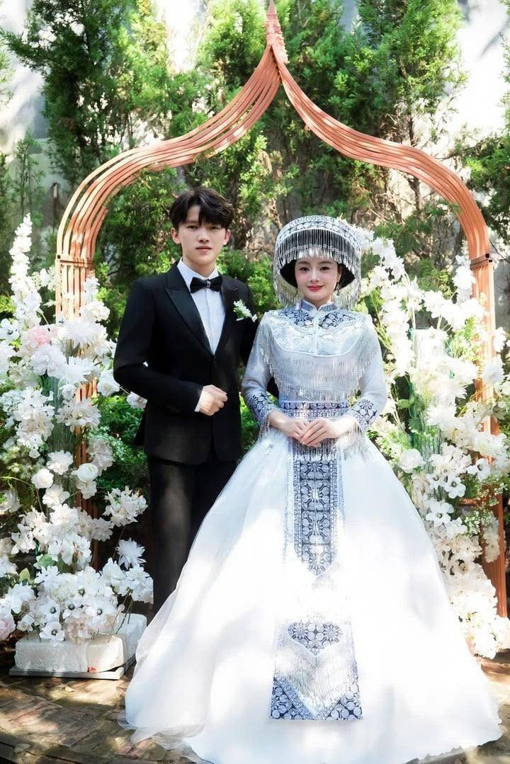 Cặp đôi được nhận xét là trai tài gái sắc.