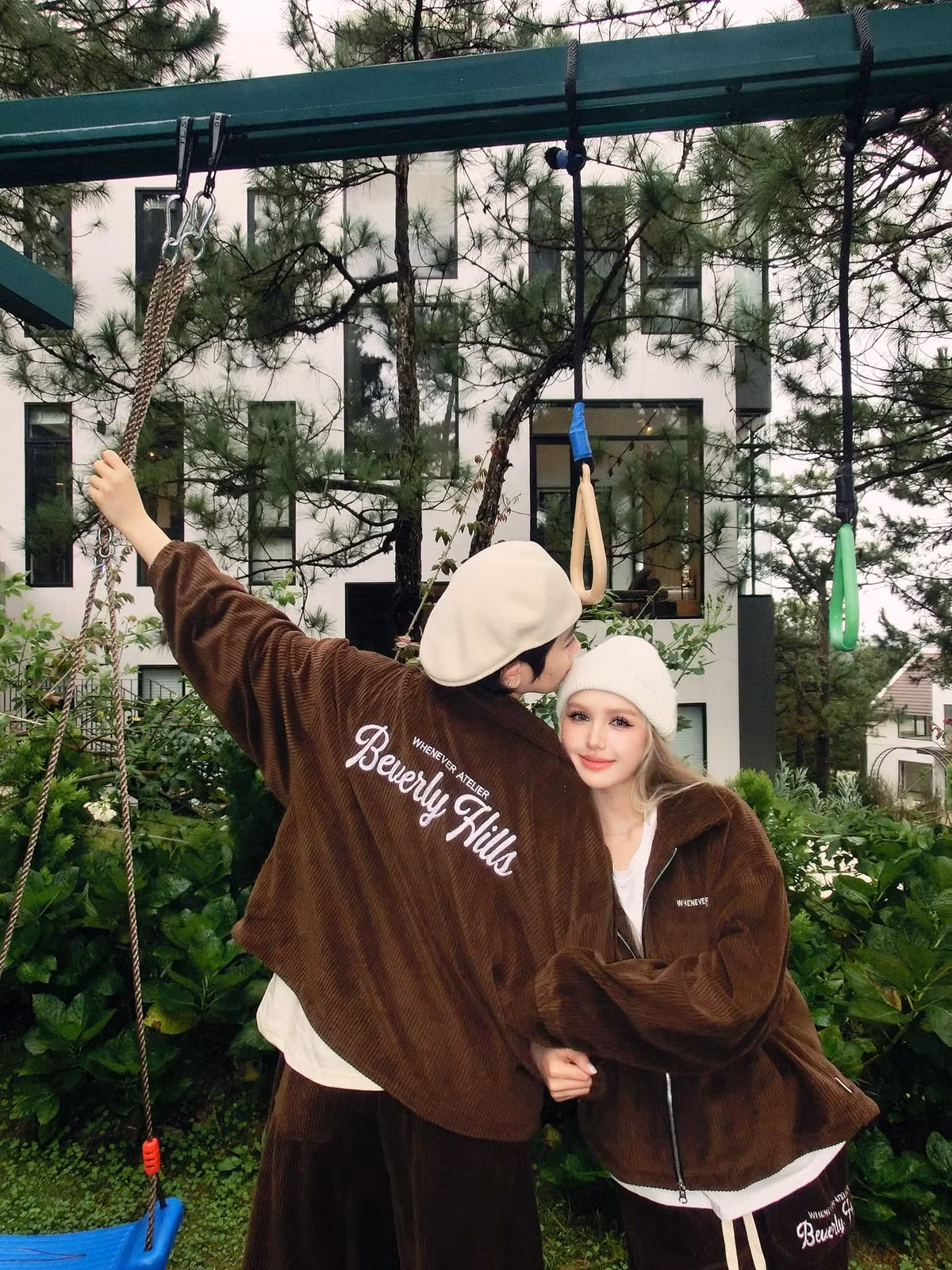 Những khoảnh khắc đong đầy hạnh phúc của Xoài Non và Gil Lê nhận được nhiều lời khen ngợi, xuýt xoa từ khán giả.