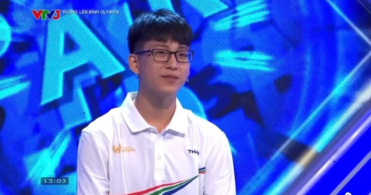 Dù không giành vòng nguyệt quế, Hứa Trung Hiếu vẫn để lại ấn tượng trong lòng khán giả. Nhiều người cũng tìm kiếm trang cá nhân của chàng trai 17 tuổi để nhấn theo dõi. (Ảnh: chụp màn hình từ chương trình)