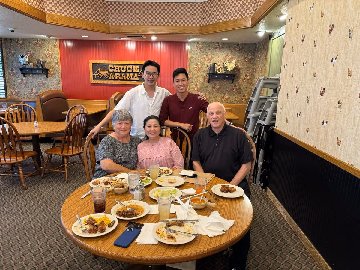 Cũng chính vì vậy, Trọng Luân vẫn đang độc thân và chưa có dự định kết hôn vì còn bận rộn với những dự định riêng cho gia đình và sự nghiệp.