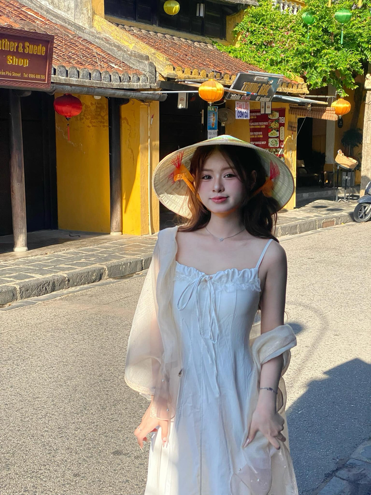 Cô bạn thường xuyên tham gia vào nhiều hoạt động sinh viên đầy năng nổ, tích cực.