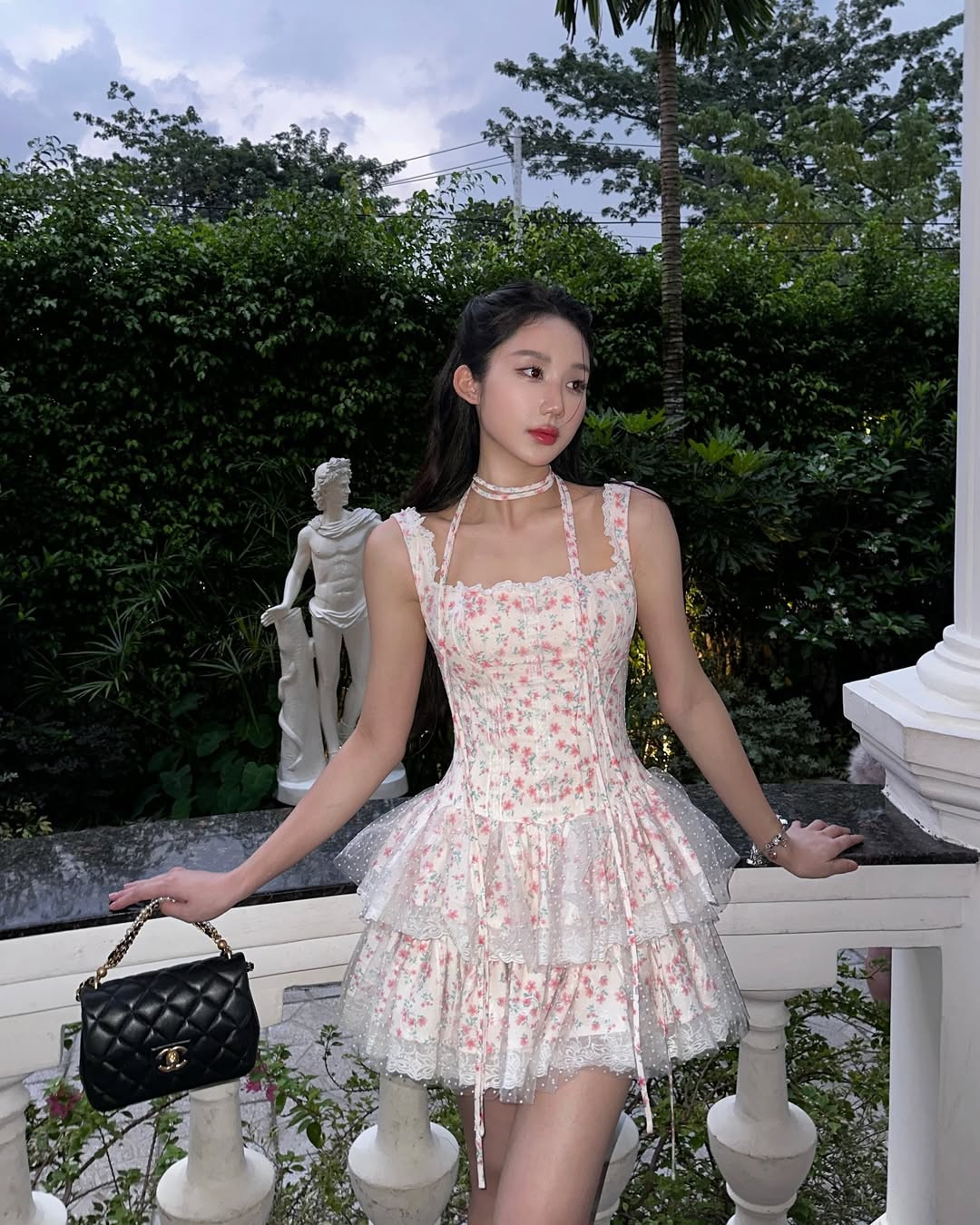 Đó được xem là quyết định táo bạo của nữ streamer khi cô nàng trước nay vẫn theo đuổi hình tượng khá ngoan hiền, nói không với drama.