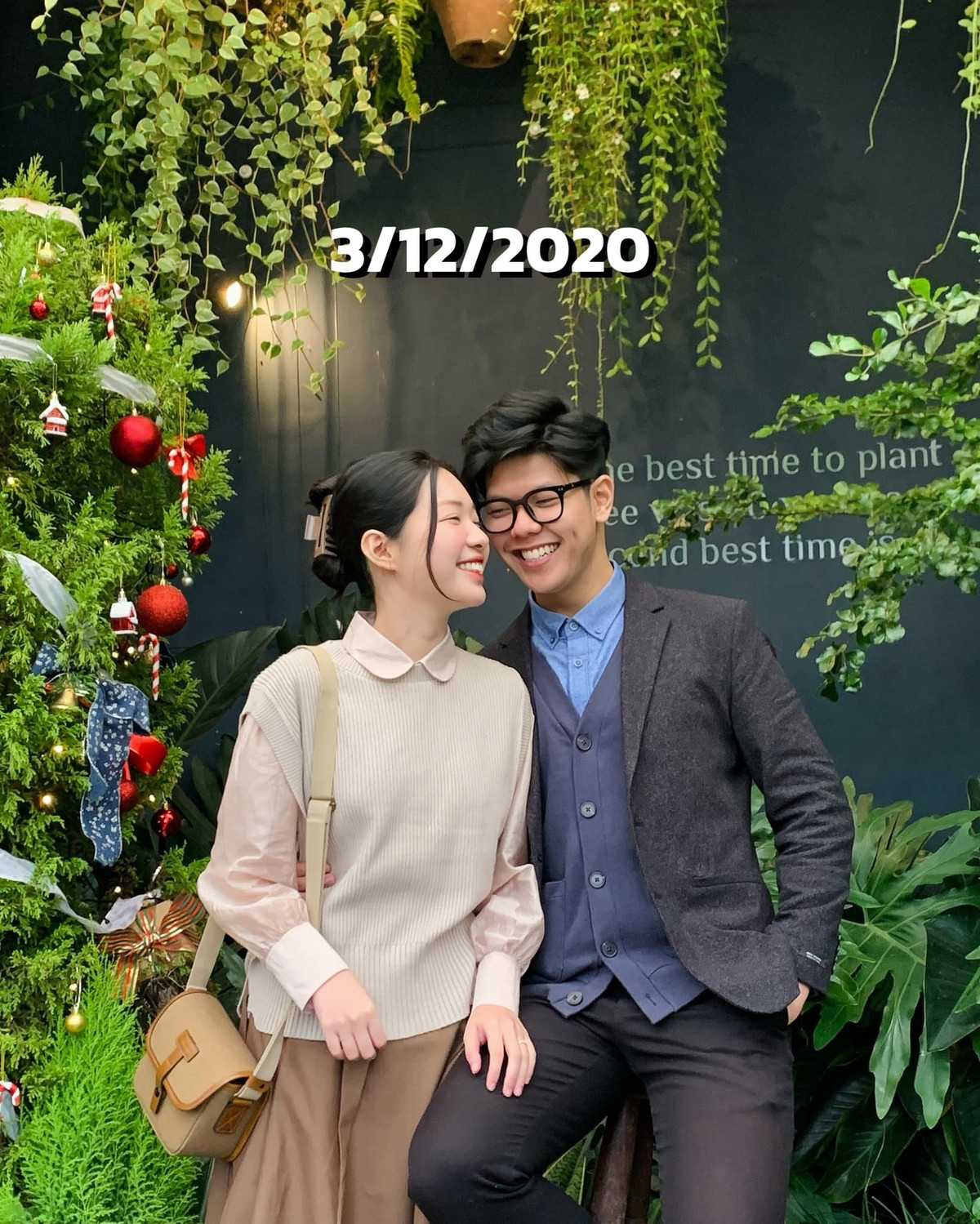 Với lối kể chuyện gia đình theo cách có một không hai, "Gia đình truyền hình" đang thu hút sự quan tâm và nhận được nhiều sự yêu mến, ủng hộ từ khán giả.