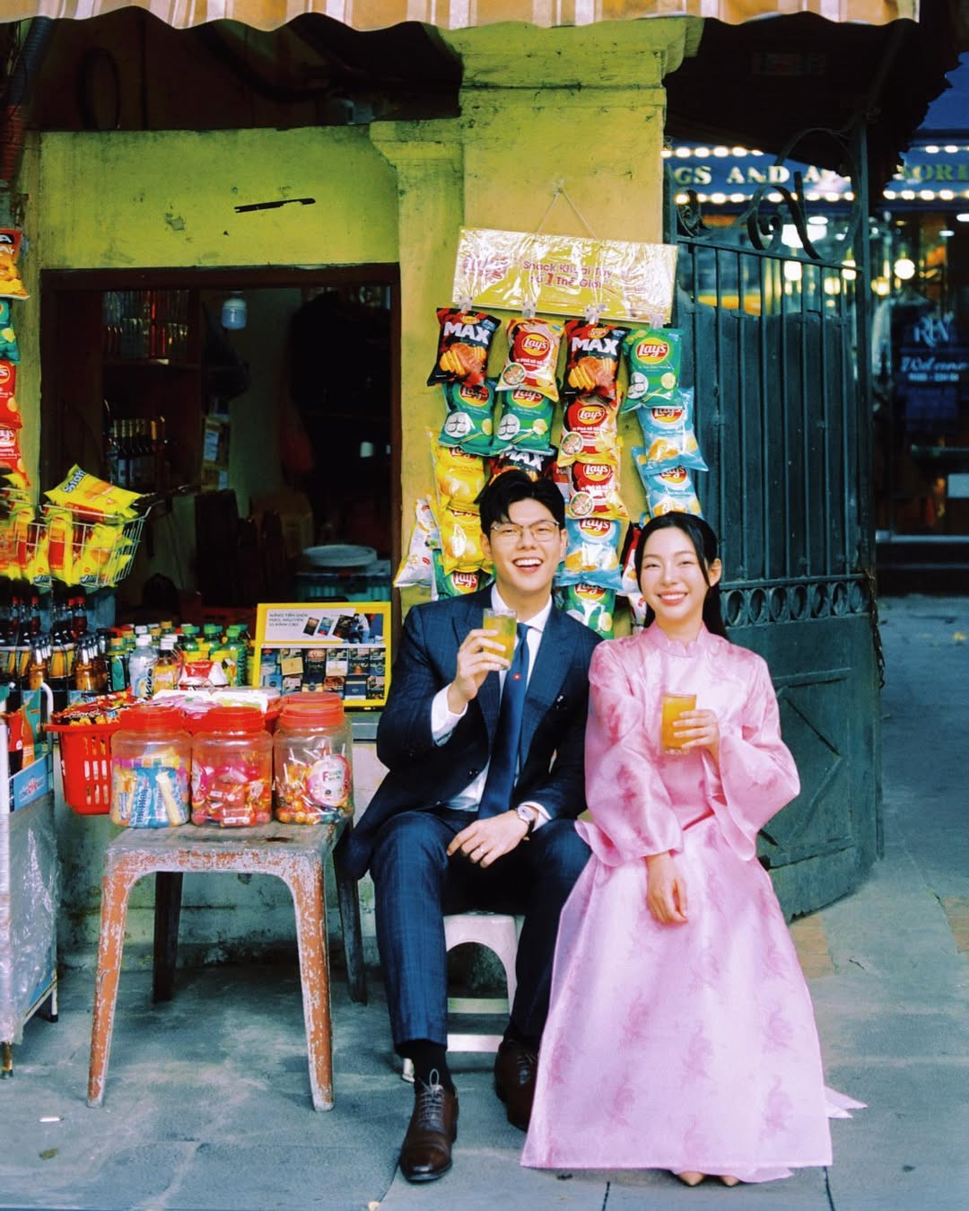 Cặp đôi khiến nhiều người ngưỡng mộ với hành trình quen biết, yêu thương và ở bên nhau hơn 9 năm, kết hôn 5 năm.