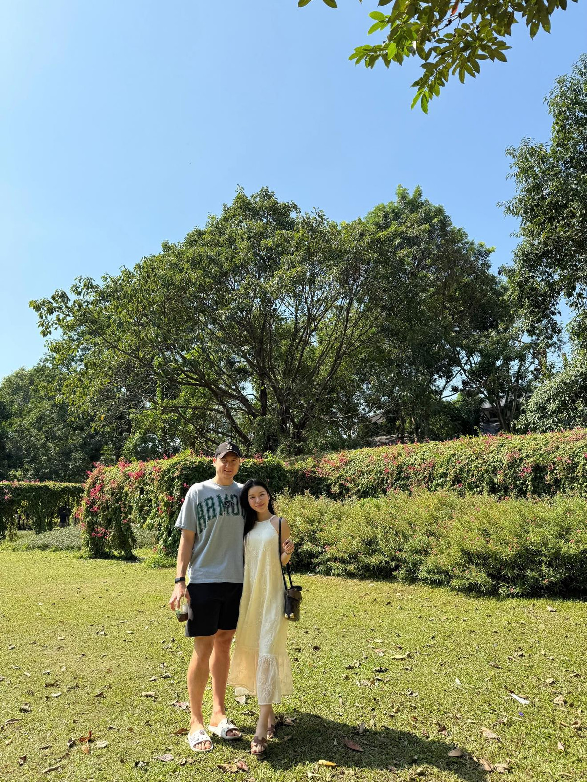 Đặng Văn Lâm dù bận rộn với lịch trình nhưng luôn cố gắng đồng hành với bà xã nhiều nhất có thể. Đây cũng là nguồn động viên tinh thần to lớn cho Yến Xuân.