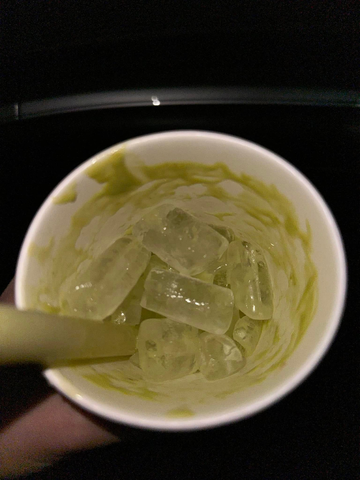 Dù vướng phải nhiều ồn ào, tuy nhiên không thể phủ nhận được độ nhận diện của KATINAT trên các phương tiện truyền thông. Thương hiệu này tập trung vào tệp khách hàng trẻ, sẵn sàng chi tiền ở mức cao, đòi hỏi một dịch vụ xứng đáng trong một không gian đẹp để dễ dàng "sống ảo".