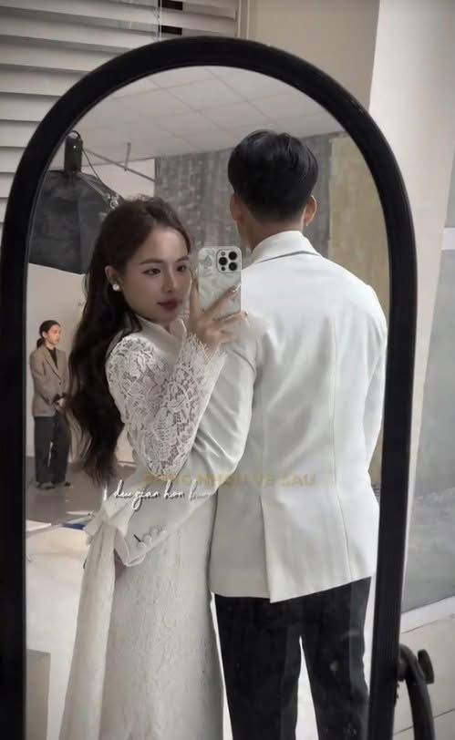 Khánh Vân cùng chồng thực hiện nhiều concept cưới khác nhau.